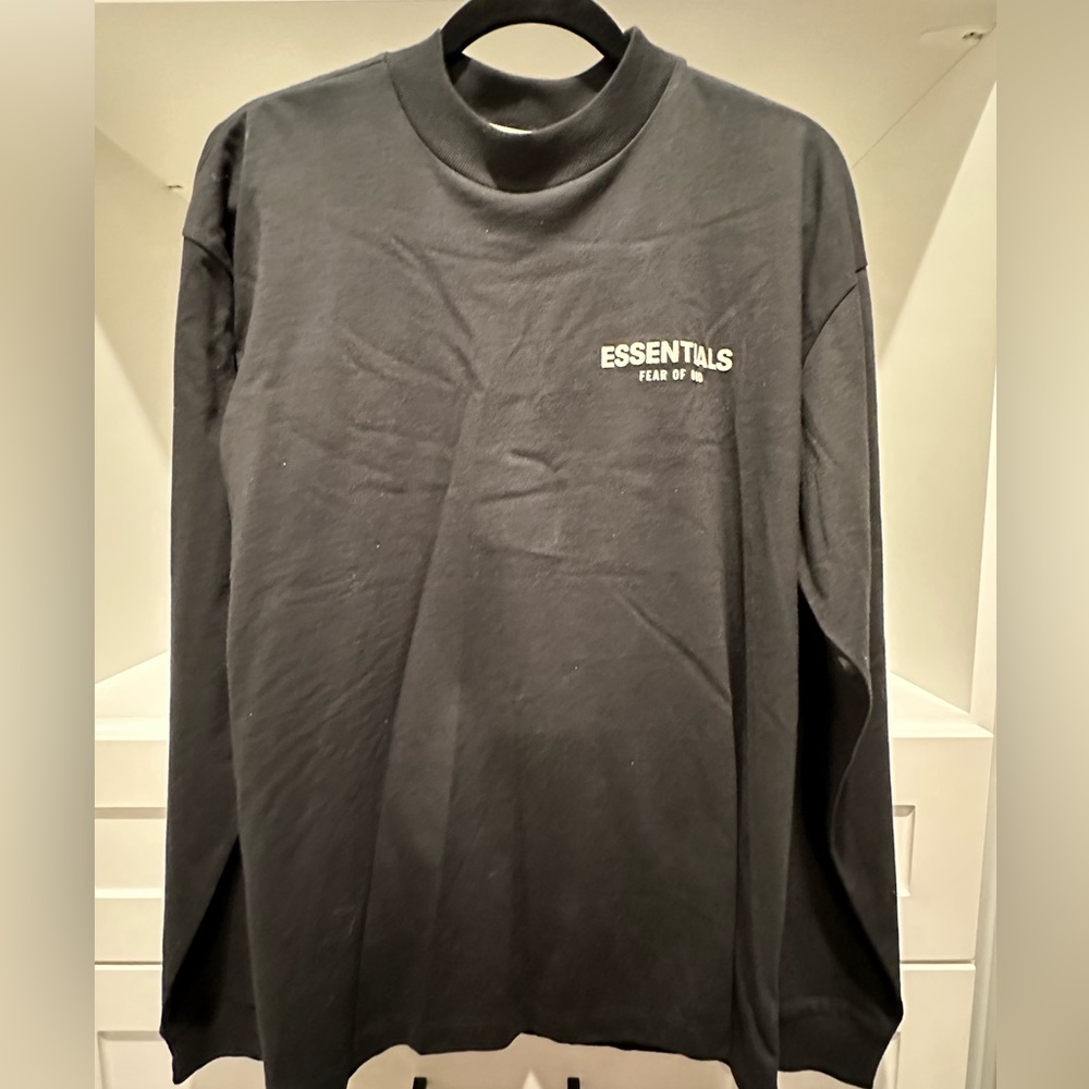 ESSENTIALS NWT Fear of God Kids Long Sleeve Logo Tee Black size 14/16